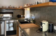 Château authentique du XIIIe siècle avec trois gîtes, piscine et 2 ha - 