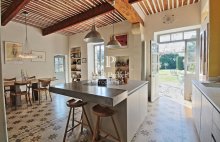 Mas d&rsquo;exception en coeur de village, avec jardin paysager et piscine - 4435363PUVE