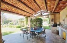 Mas d&rsquo;exception en coeur de village, avec jardin paysager et piscine - 4435363PUVE