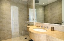 A haven of light between sky and sea, in the heart of Cannes - 4133313PMVORZ