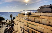 Cannes Croisette – Élégant appartement rénové avec vue sur la Méditerrané - 4268223PMVORZ