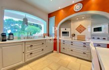 Le Cannet – Elegant Provençal villa with swimming pool, nestled in a green setting - 43436809043PMVORZ