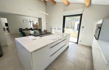 Rognes Villa Rénovée d&rsquo;Exception sur 2 Hectares avec Piscine et Vue Nature - 4482623PKCH