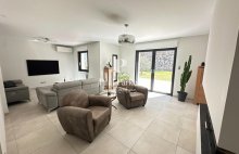 Rognes Villa Rénovée d&rsquo;Exception sur 2 Hectares avec Piscine et Vue Nature - 4482623PKCH