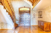 Beaumes-de-Venise.  Vue dominante, volumes rares, potentiel évident - 4483333PPSC