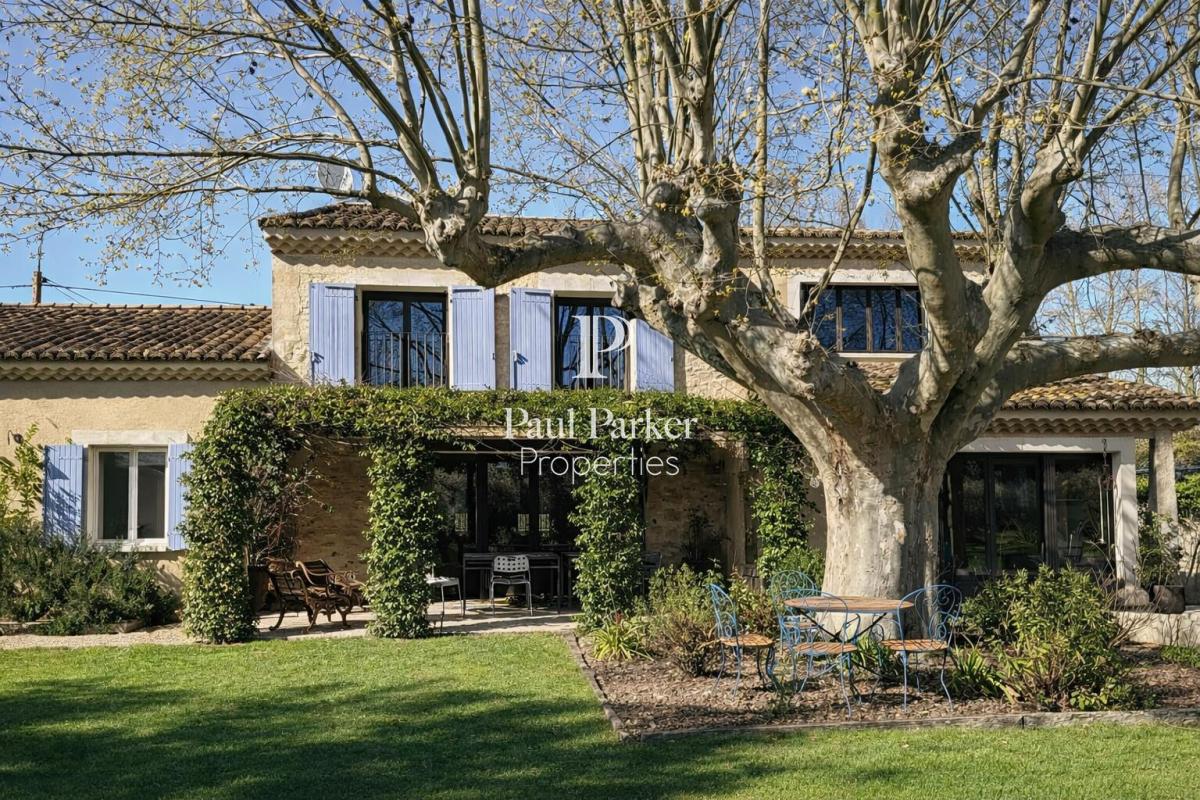 Mas ancien rénové-  Saint Remy De Provence 8 pièce(s) 260 m2 - 42529343PEPN