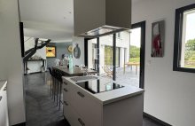 Belle contemporaine de 2014 – Arzon, Presqu&rsquo;île de Rhuys -178 m² habitables sur parcelle de 1 496 m² - 4486013PVIH