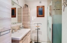 Ensemble contemporain avec maison principale, gîte indépendant, piscine chauffée et vaste terrain - 4526213PPBRA
