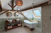 Un domaine d’exception en Dordogne avec trois maisons de caractère et deux granges - 4525833PPBRA