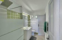 Aix-en-Provence Ouest . Élégance provençale revisitée, à 14 min du centre 10 pièce(s) 205 m2 - 4251133PCML