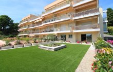 Résidence de standing: Appartement T4 avec jardins, places de parking, garage - 4364453PUVE