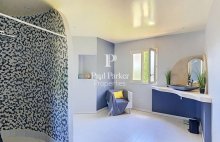 Belle propriété contemporaine avec piscine chauffée, dépendances et prestations de qualité - 4568573PPBRA