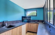 Belle propriété contemporaine avec piscine chauffée, dépendances et prestations de qualité - 4568573PPBRA