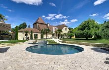 Belle propriété contemporaine avec piscine chauffée, dépendances et prestations de qualité - 4568573PPBRA