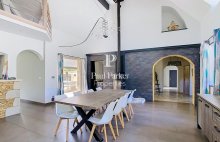 Belle propriété contemporaine avec piscine chauffée, dépendances et prestations de qualité - 4568573PPBRA