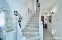 Maison d’Architecte Aix En Provence / Montaiguet / 10 pièce(s) 210 m2  /3ch /1ha terrain/ + 40 m2 extension possible - 4574143PCML