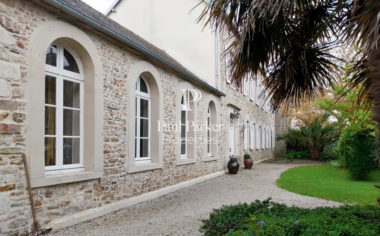 Maison de maître 9 pièce(s) 246 m2  5000 m² de jardin - 455811.3PADR