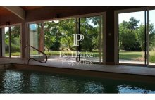 Maison contemporaine de 244 m² avec piscine couverte La Chapelle Saint Laud - 456257-3PADR
