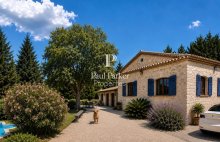 IDÉALE VILLÉGIATURE AIXOISE / À SEULEMENT 13 MINUTES DE L&rsquo;HYPER-CENTRE D&rsquo;AIX-EN-PROVENCE / Maison Aix En Provence 7 pièce(s)  188 m2 Habitable  ( 330 m2) 5 Ch / terrain 5220 M2 - 4566943PCML