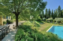 IDÉALE VILLÉGIATURE AIXOISE / À SEULEMENT 13 MINUTES DE L&rsquo;HYPER-CENTRE D&rsquo;AIX-EN-PROVENCE / Maison Aix En Provence 7 pièce(s)  188 m2 Habitable  ( 330 m2) 5 Ch / terrain 5220 M2 - 4566943PCML