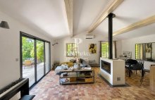 IDÉALE VILLÉGIATURE AIXOISE / À SEULEMENT 13 MINUTES DE L&rsquo;HYPER-CENTRE D&rsquo;AIX-EN-PROVENCE / Maison Aix En Provence 7 pièce(s)  188 m2 Habitable  ( 330 m2) 5 Ch / terrain 5220 M2 - 4566943PCML