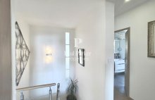 VILLA CONTEMPORAINE  EN DOMINANCE  À Bandol  6 pièce(s) 150 m2 de surface habitable /4 CHAMBRES / PISCINE / BUREAU - 4618053PCML