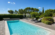 VILLA CONTEMPORAINE  EN DOMINANCE  À Bandol  6 pièce(s) 150 m2 de surface habitable /4 CHAMBRES / PISCINE / BUREAU - 4618053PCML