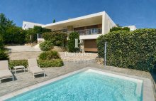 VILLA CONTEMPORAINE  EN DOMINANCE  À Bandol  6 pièce(s) 150 m2 de surface habitable /4 CHAMBRES / PISCINE / BUREAU - 4618053PCML