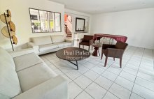 ELEGANTE MAISON FAMILIALE AVEC UNE VERRIÈRE , UN JARDIN ENSOLEILLÉE SANS VIS À VIS ET GARAGE - 4694253PPBD
