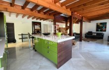 Villa Saint Martial D Artenset 339 m² sur une parcelle de 6400 m² - 4701653PCMIL