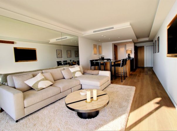 Cannes Croisette – Renovated apartment with panoramic sea view - 3248373PMVORZ