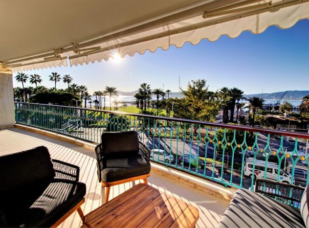 Cannes Croisette – Appartement rénové avec vue mer panoramique - 3152483PMVORZ