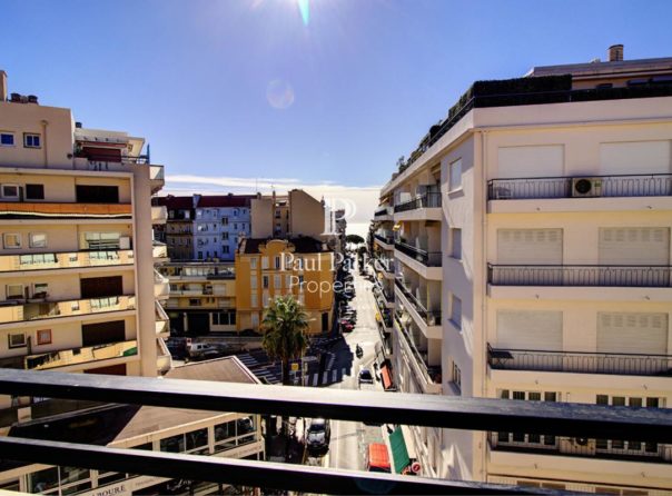 Cannes Centre-Ville – Appartement rénové avec un bel aperçu mer - 3468453PMVORZ