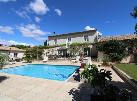 A VENDRE – Proche Saint Rémy de Provence –  Maison avec piscine, garage et jardin aménagé - 3486923PUVE