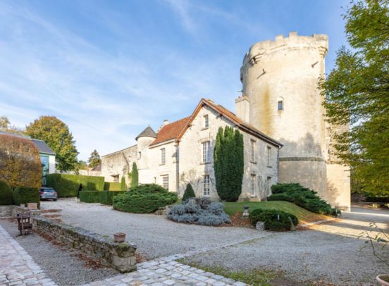 Soissons Château médiéval Monument Historique XII è et XIV è siècle + gîtes - 316549-3PADR
